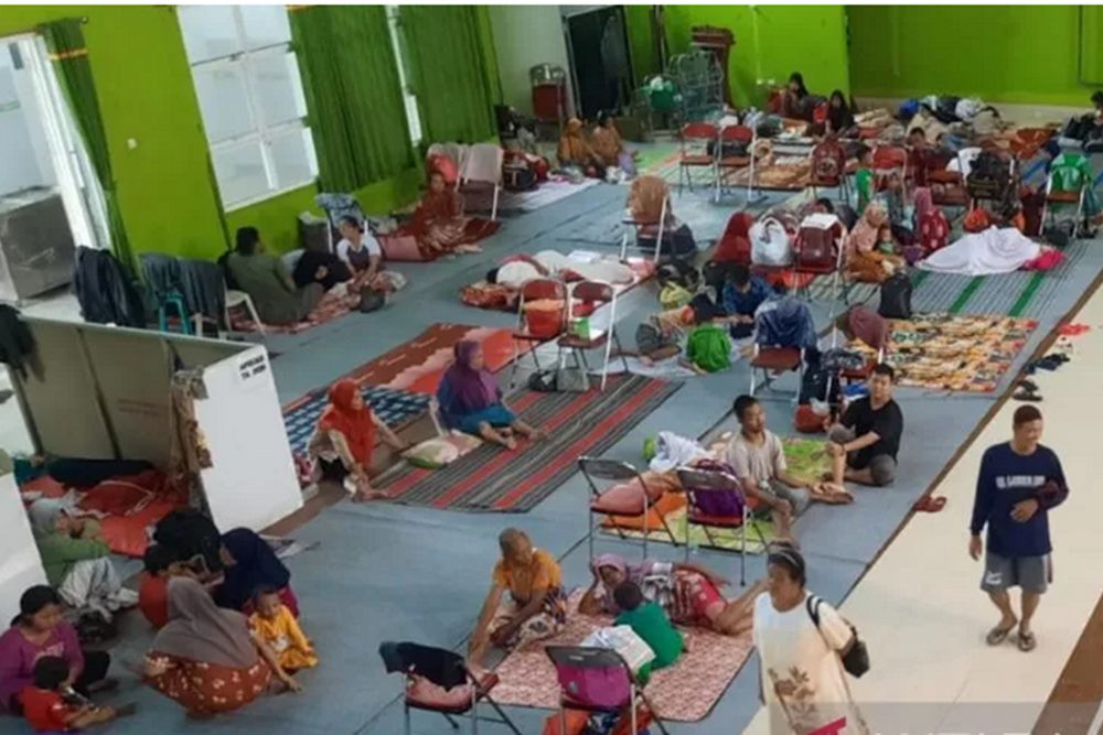 Jawa Tengah Dikepung Banjir, Ratusan Warga Mengungsi