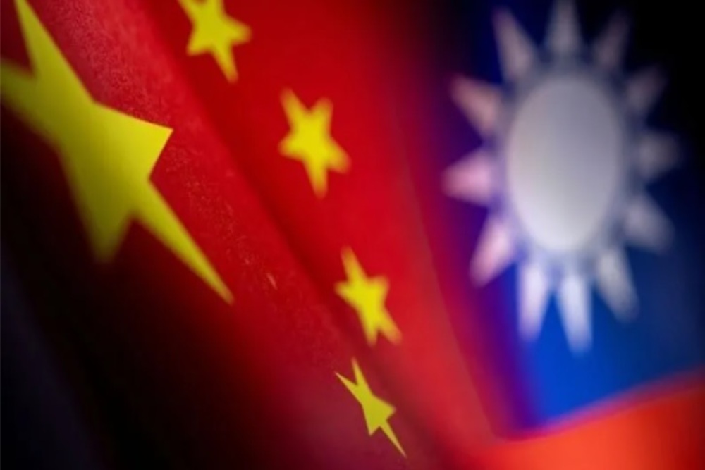 Reaksi China saat Kapal Perang AS Lintasi Selat Taiwan