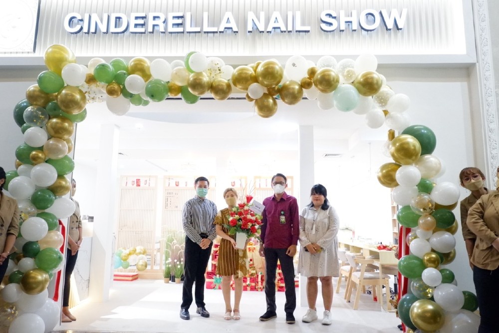 2. Nail art salon at Amplaz Mall with Cinderella designs - wide 9