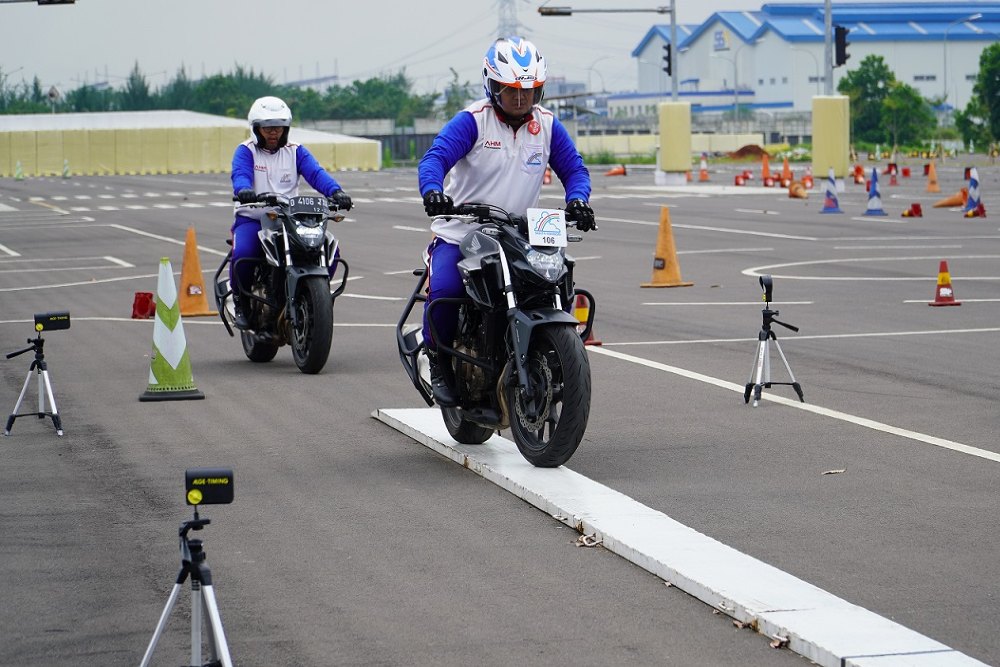 Perdana, 5 Instruktur AHM Safety Riding Park Siap Bersaing di Thailand
