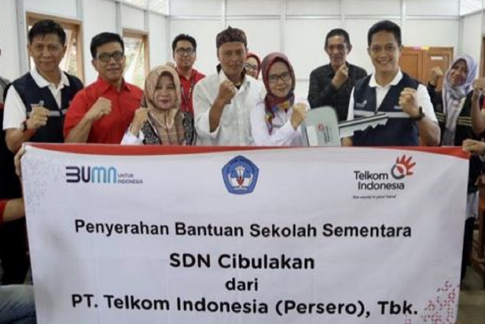 Telkom Bangun Sekolah Sementara di Daerah Terdampak Bencana Gempa Cianjur