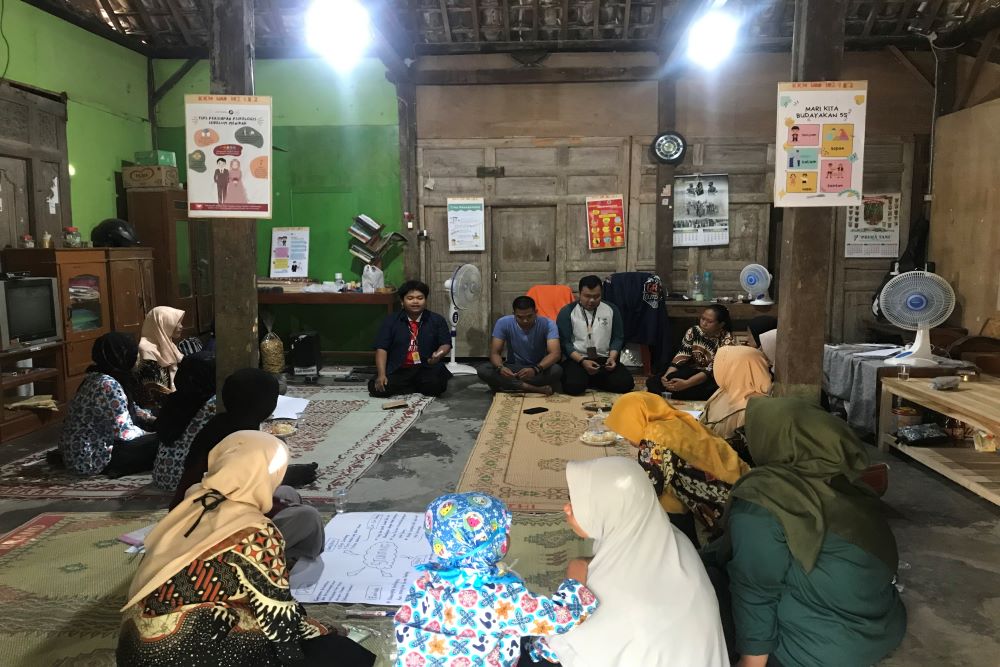Seru, Begini Kegiatan Diskusi Kelompok Kader Posyandu Tanjung Biru