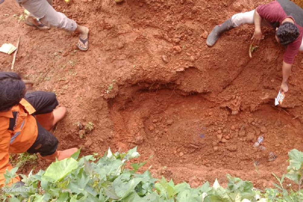 Pembunuhan oleh Dukun Pengganda Uang Banjarnegera Terungkap, 10 Mayat Dikubur di Kebun