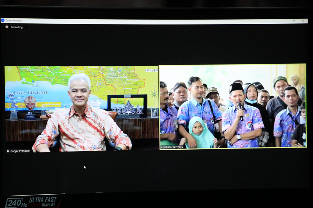 Supri Tak Dapat Menyembunyikan Kebahagiaannya, Saat Berbincang dengan Gubernur Jawa Tengah Ganjar Pranowo