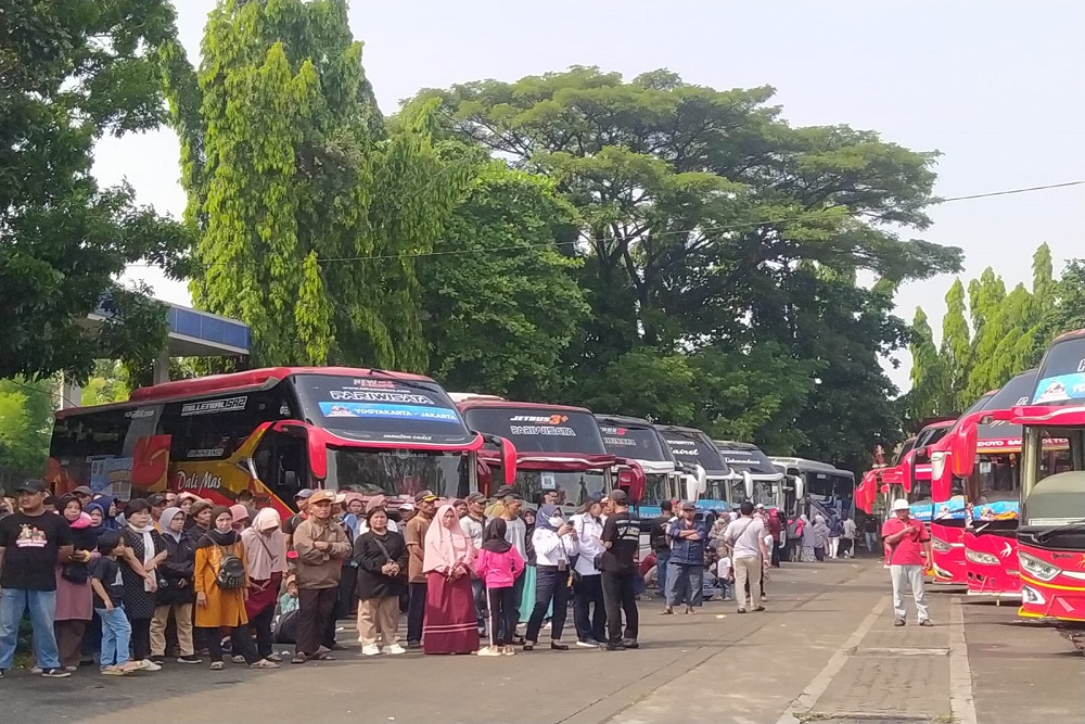 Ratusan Pemudik Asal DIY Kembali ke Jakarta Lewat Terminal Giwangan