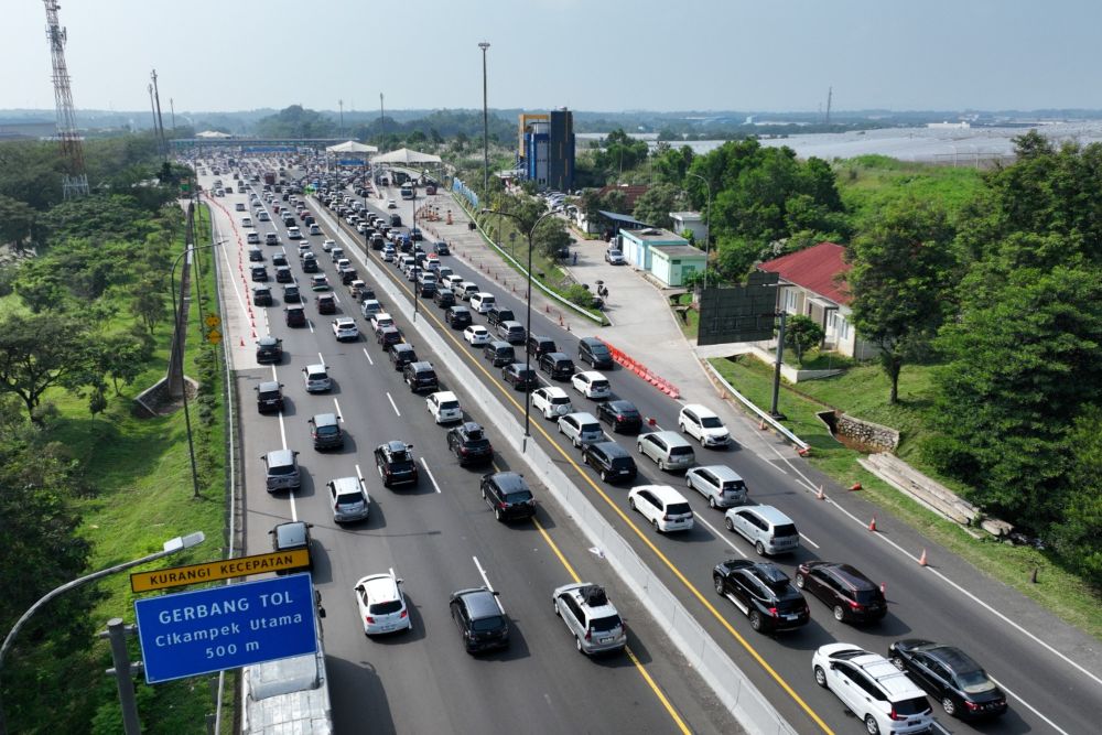 535.200 Kendaraan Terpantau Kembali ke Jakarta Lewat Gerbang Tol Cikampek