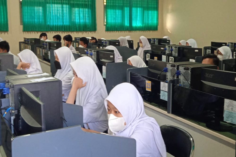 DPR Nilai Pendidikan Indonesia Bermasalah, Tertinggal dari Negara Lain