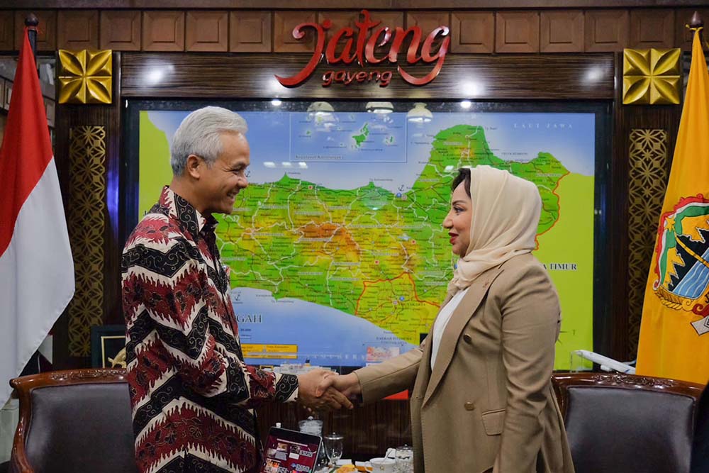 Duta Besar Qatar untuk Indonesia H.E. Fawziya Edrees Salman Al-Sulaiti menemui Gubernur Jawa Tengah, Ganjar Pranowo