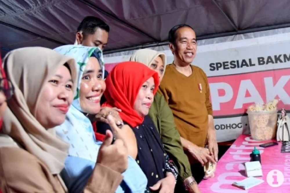 Cerita Penikmat Bakmi Jawa Pak Pele Kaget saat Dikunjungi Jokowi