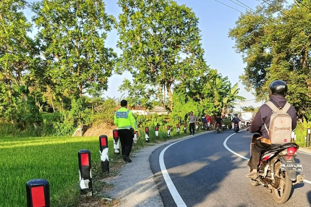 Nahas! Motor Tabrak Tiang di Jalan Selomartani, Dua Remaja Meninggal Dunia