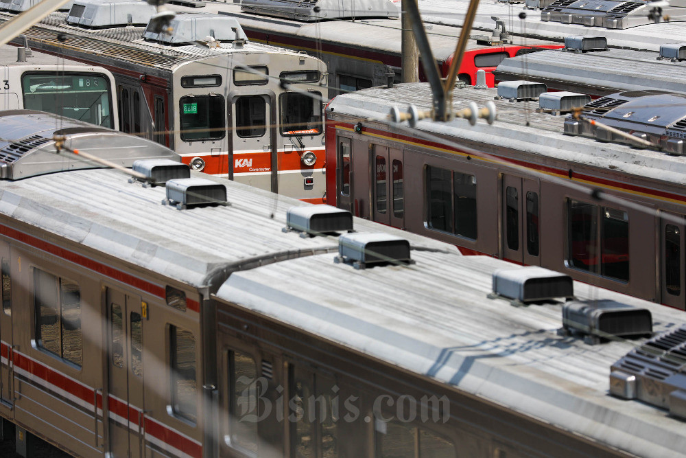 Catat! Penumpang KRL Masih Wajib Memakai Masker