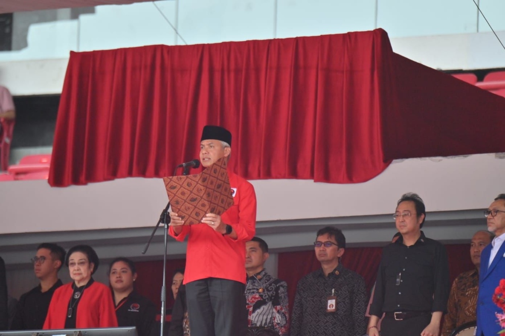 Ganjar Baca Dedication of Life Bung Karno, Jokowi Juga Pernah pada 2013