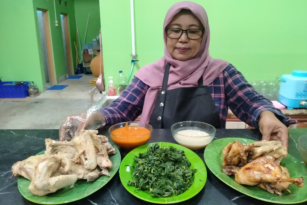Menikmati Lezatnya Kuliner Ayam Karsen di Jalan Parangtritis Bantul