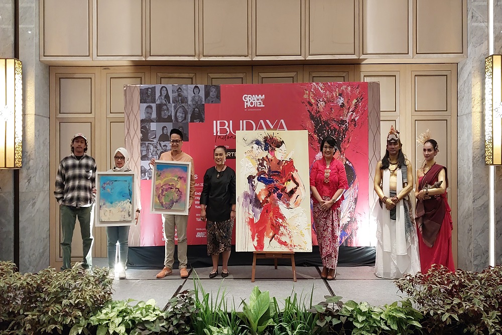 Peringati Hari Jadi ke-6, Grand Ambarukmo Hotel Gelar Pameran Seni Rupa Ibudaya