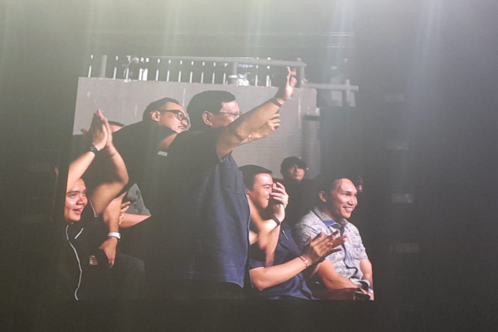 Ada Prabowo hingga Budi Karya, Menteri Jokowi Asyik Nonton Konser Ari Lasso Bikin Heboh Penonton