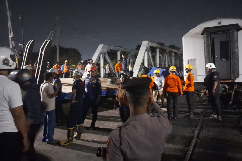 KAI Data Korban dan Kerugian Kecelakaan Kereta vs Truk di Semarang