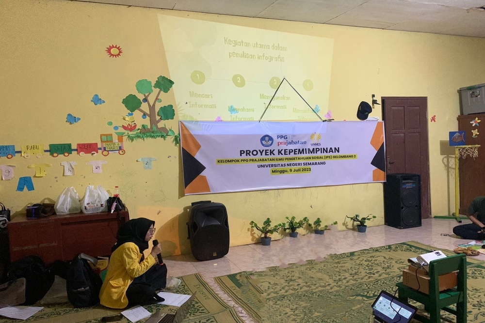 Mahasiswa PPG Prajabatan UNNES Beri Pelatihan Penulisan Sejarah