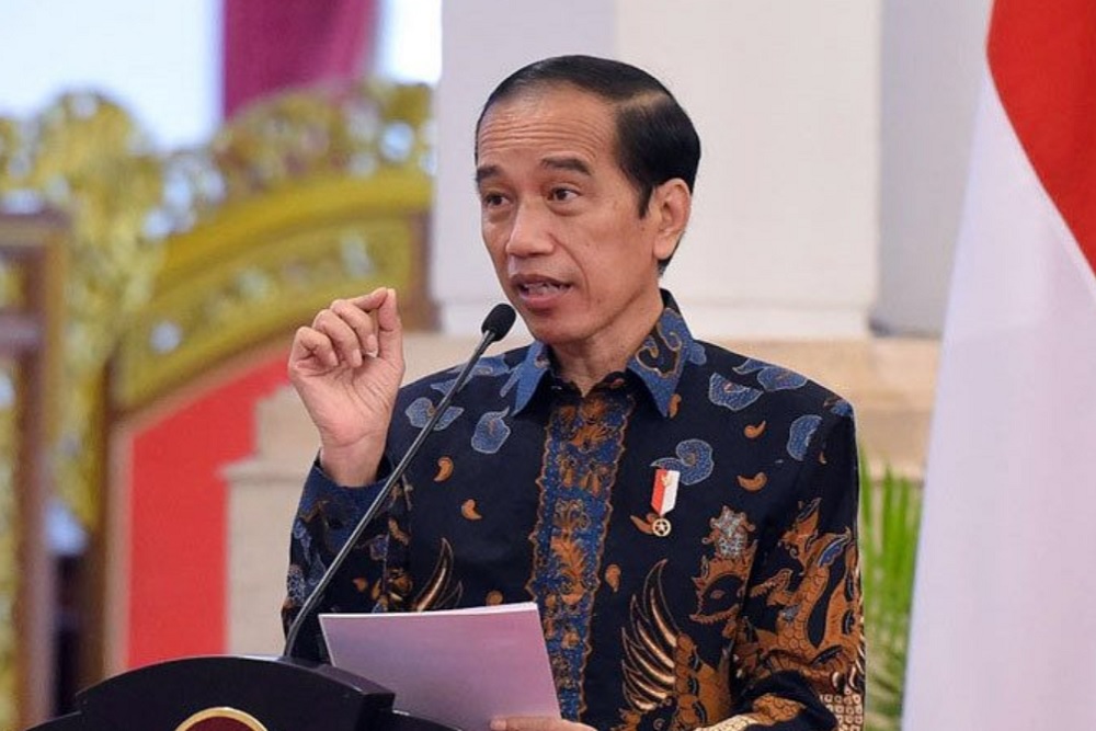 Jokowi Tinjau Jalan yang Setiap Hari Dilewati saat Kecil