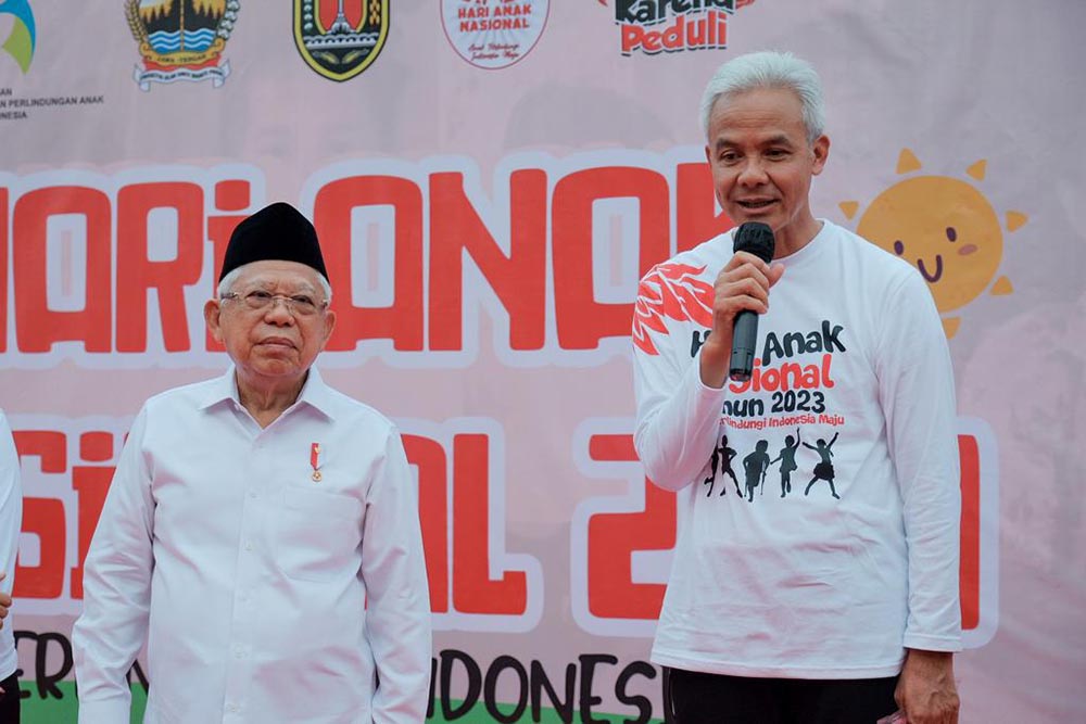 Gubernur Jawa Tengah Ganjar Pranowo mendampingi Wakil Presiden Maruf Amin pada Puncak Peringatan Hari Anak Nasional (HAN) ke-39