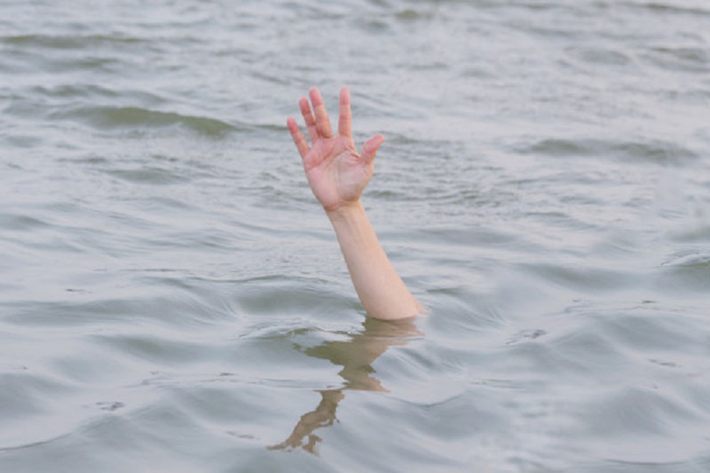 Mencari Keong, Seorang Anak Tenggelam di Sungai Progo