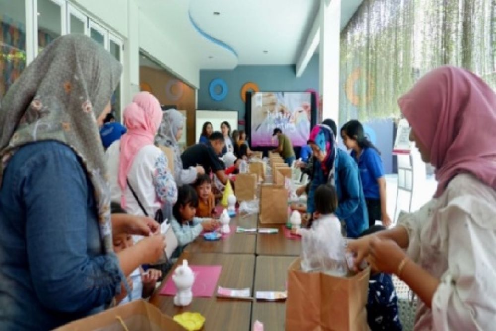 Rayakan Dunia Imajinasi Anak: Favehotel Gelar Event Pottery Painting