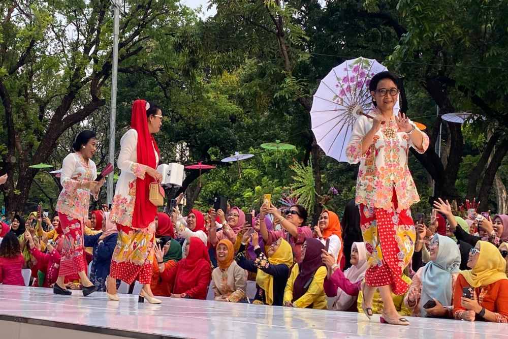 Buka Acara Istana Berkebaya di Istana Negara, Ini Baju yang Dikenakan Jokowi