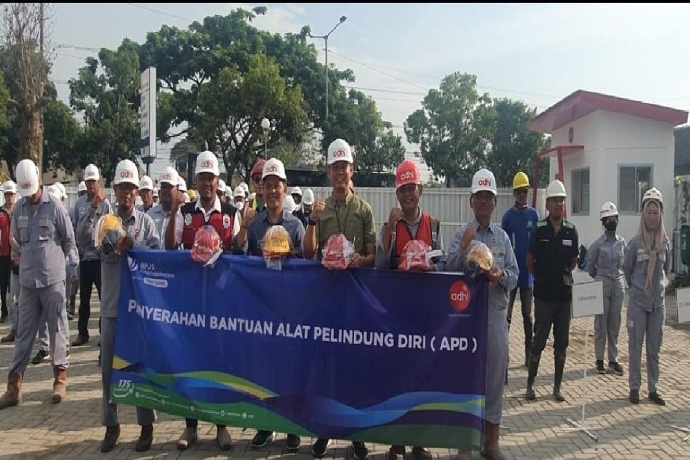 Pekerja Proyek Jalan Tol Jogja Solo Dilengkapi APD Jasa Konstruksi