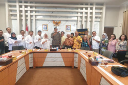 Temui Bupati Sleman, Korban Apartemen Malioboro City Berharap Ada Solusi