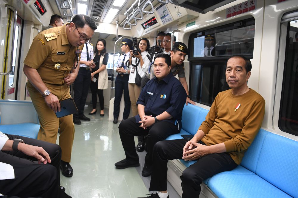 Dampingi Jokowi Resmikan LRT, Erick Thohir: Alhamdulillah, Ini Solusi Atasi Kepadatan