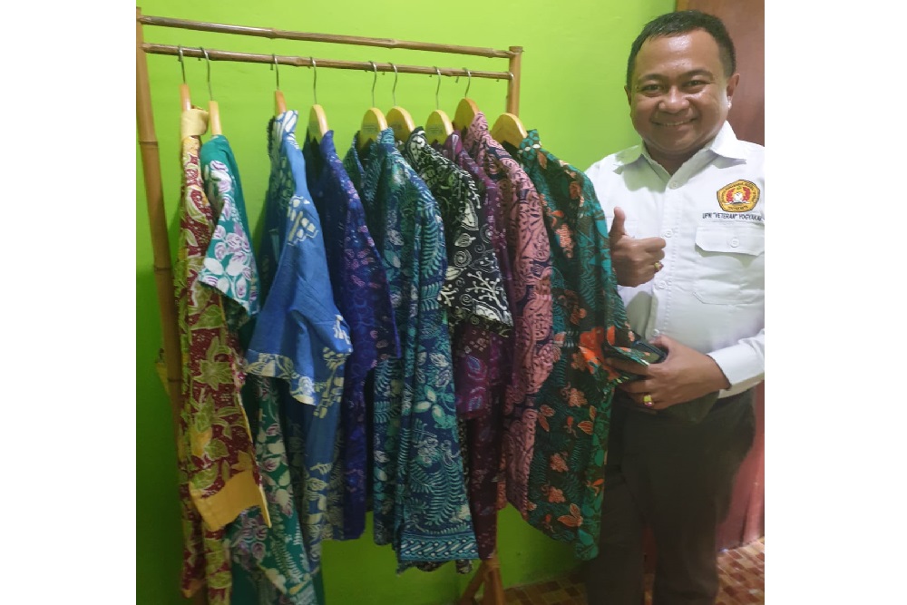 Dosen UPN Veteran Yogyakarta Bangkitkan Kelompok Usaha Batik Sekar Jatimas dan Siboko