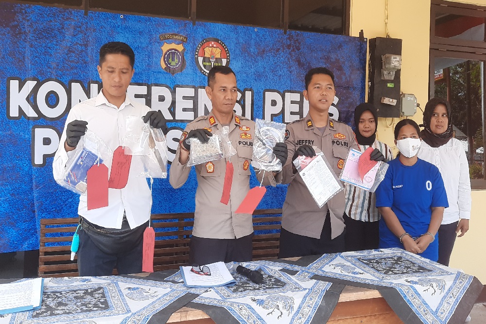 Seorang Perempuan di Pleret Bantul Bobol Rumah Majikan