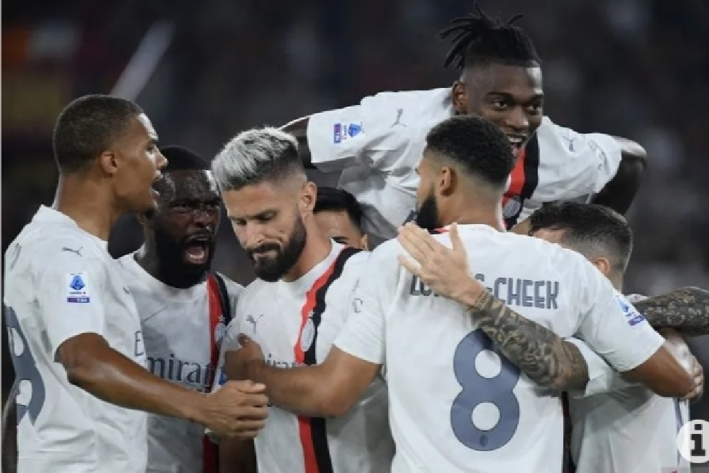 Menang 2-1, AC Milan Raih 3 Poin dari Markas AS Roma