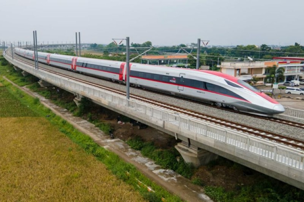 Pastikan Kesiapan Operasional Kereta Cepat, Menhub Lakukan Uji Coba