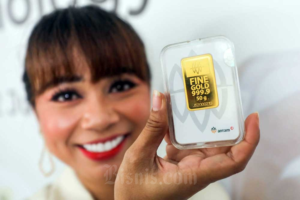 Harga Emas Antam Hari ini Naik Rp7.000 Menjadi Rp1,07 Juta per Gram