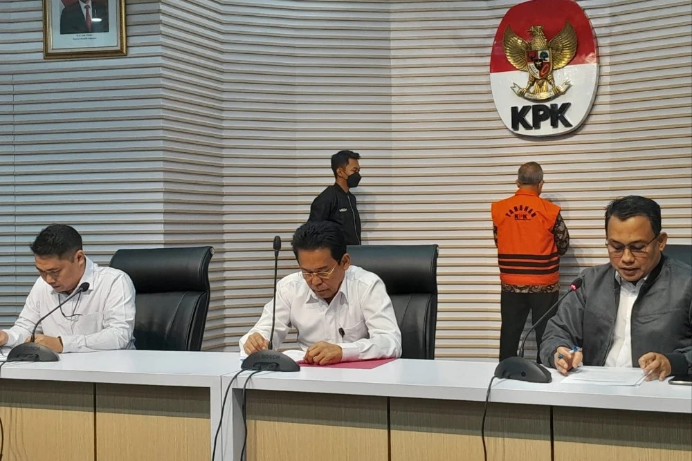 KPK Tahan Satu Tersangka Korupsi Kementan, Syahrul Yasin Menyusul