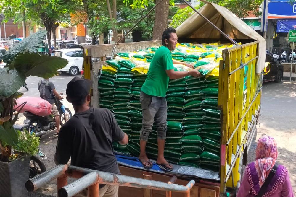Stabilkan Harga, 40 Ton Beras Disebar ke 5 Pasar di Kota Jogja