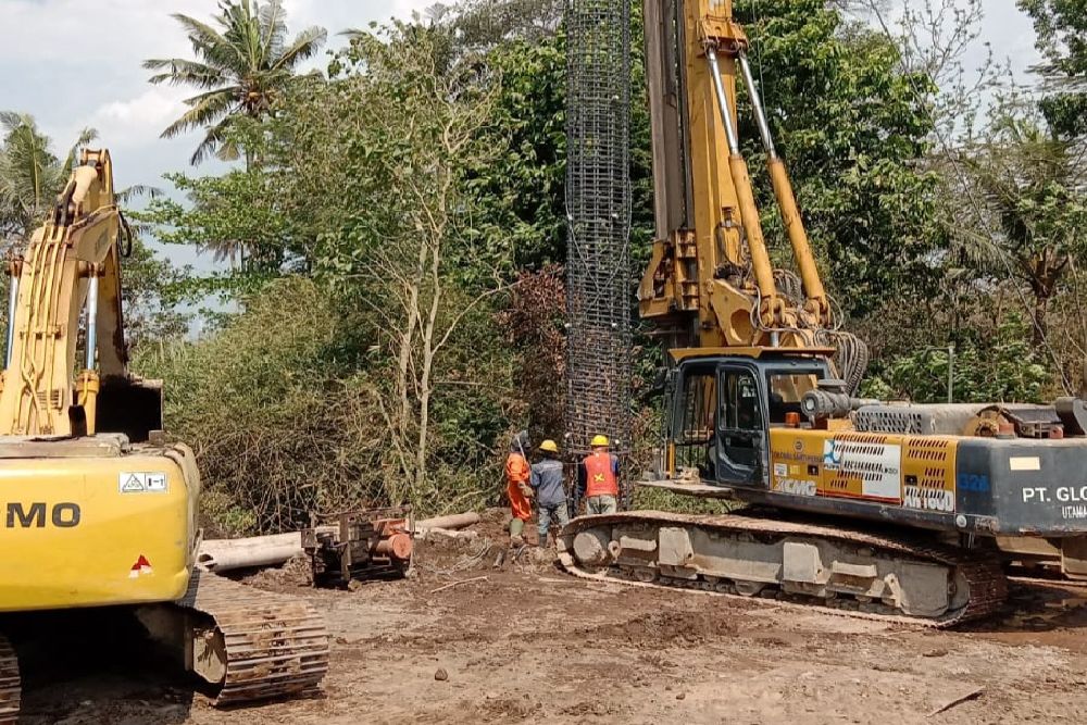 Pemasangan Pilar Bore Pile di Tol Solo-Jogja-YIA Seksi 2 Mulai Digarap