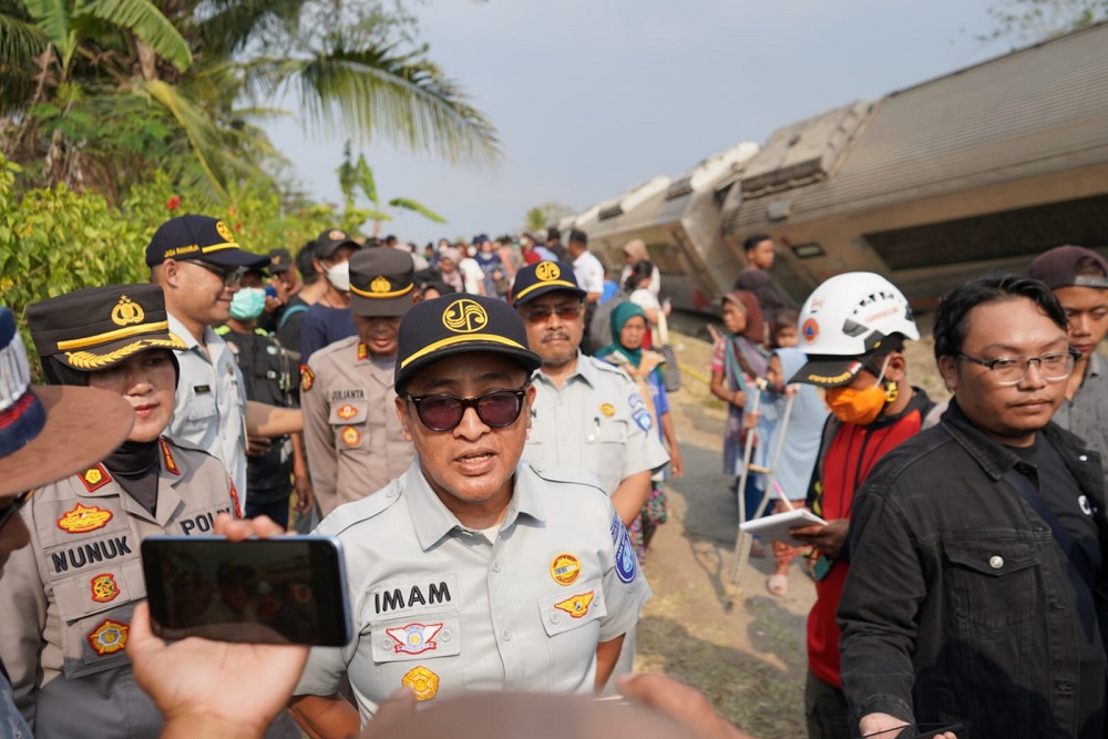 Reaksi Cepat, Jasa Raharja Jamin Korban Kecelakaan Kereta Api Argo Semeru Anjlok
