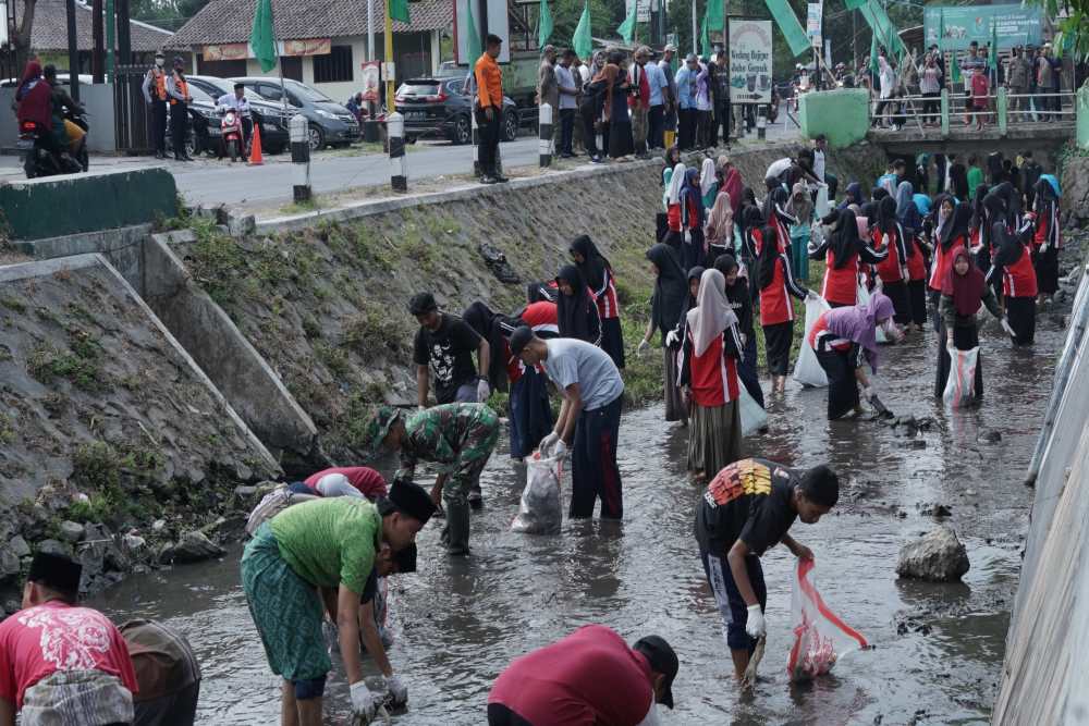 Banyak Sampah di Sungai, Bupati Bantul: Pembuangnya Banyak dari daerah Utara