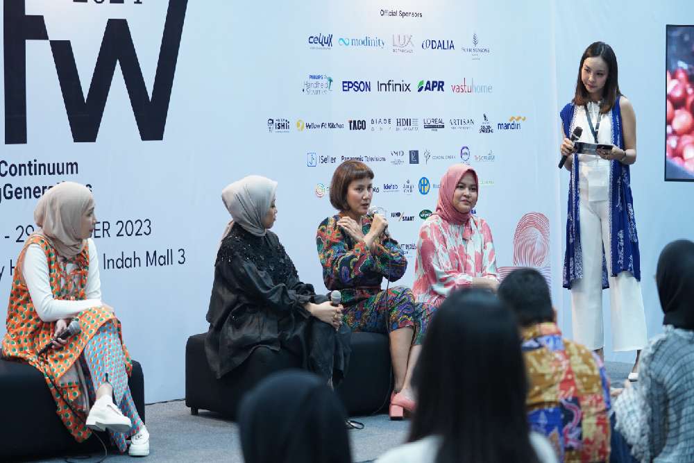 Promosikan Pencetakan Ramah Lingkungan, Epson Gandeng Desainer Indonesia di Jakarta Fashion Week 2024