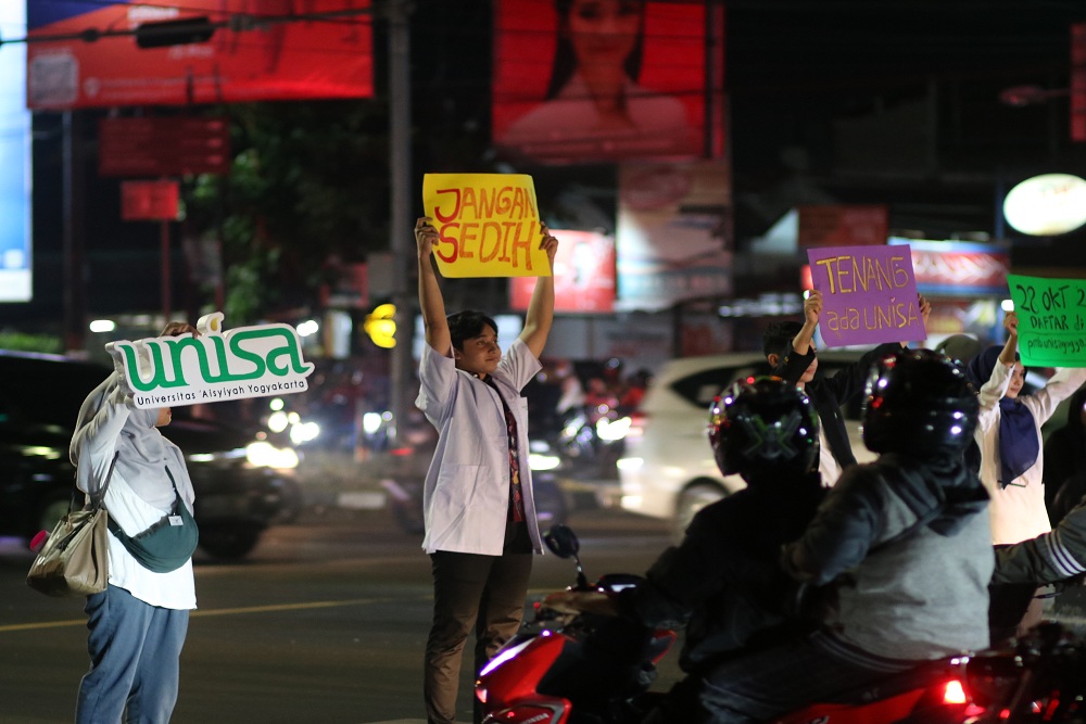 UNISA Yogyakarta Gelar Flashmob Kampanye Kesehatan Mental sebagai Bagian dari Peluncuran Penerimaan Mahasiswa Baru