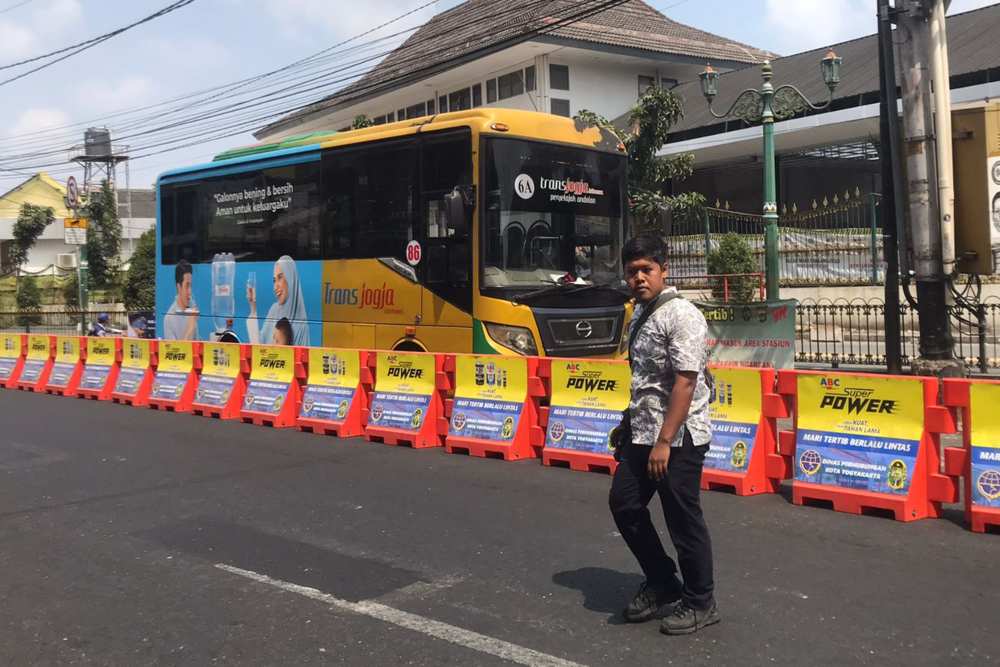 16 Armada Bus Trans Jogja Mulai Diuji Coba Contraflow di Jalan Pasar Kembang