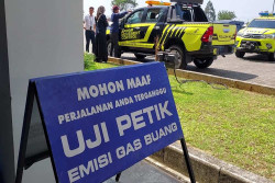 Ratusan Kendaraan Dinas dan Operasional YIA Jalani Uji Emisi