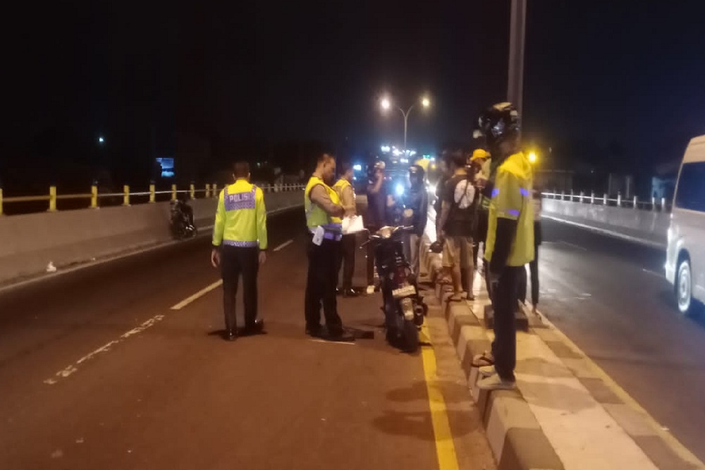 Motor Tabrak Pembatas Jalan di Fly Over Janti, Satu Orang Meninggal Dunia