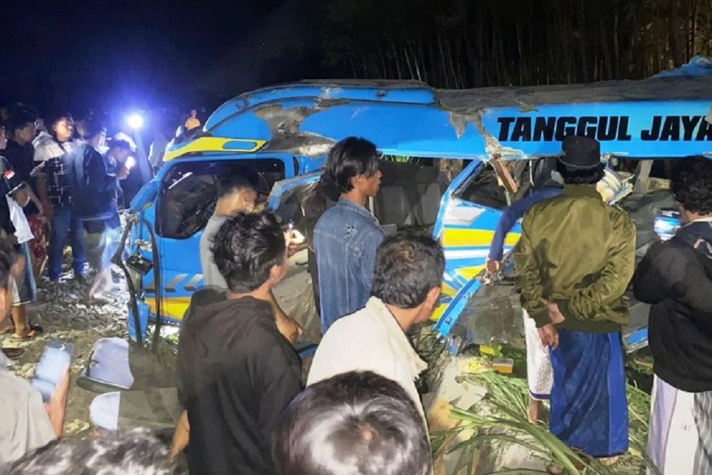 Kronologi Kecelakaan Kereta Api dan Mobil di Lumajang 