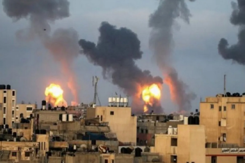 Serangan Udara Israel Tewaskan 70 Warga Palestina