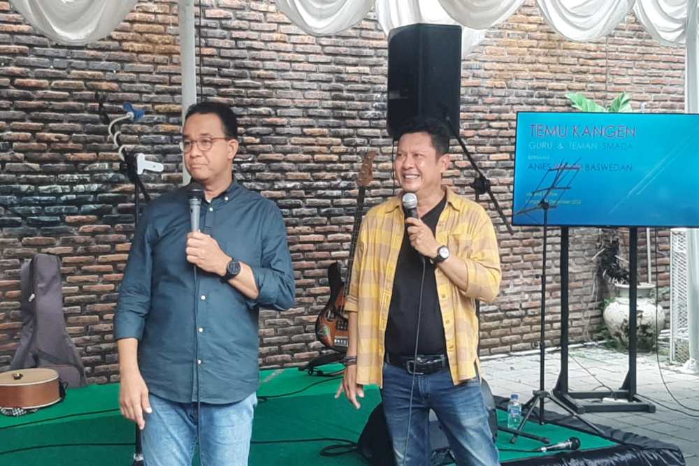 Akhir Tahun di Jogja, Anies Baswedan Bertemu Alumni SMA2 Jogja dan Resmikan Posko Relawan