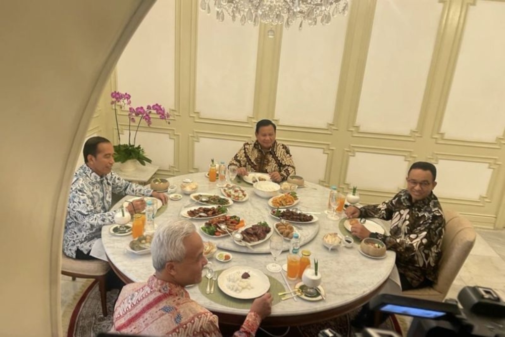 Gegara Makan Malam Bersama Prabowo, Jokowi Disentil PDIP