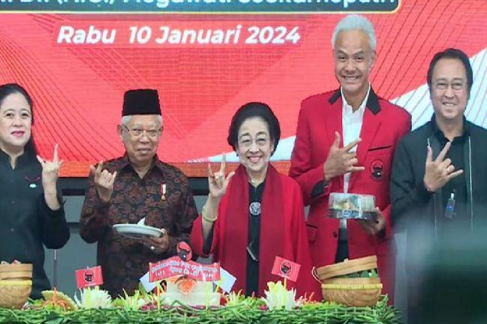 Pose Tiga Jari Wapres Ma'ruf Amin di HUT PDIP Jadi Polemik