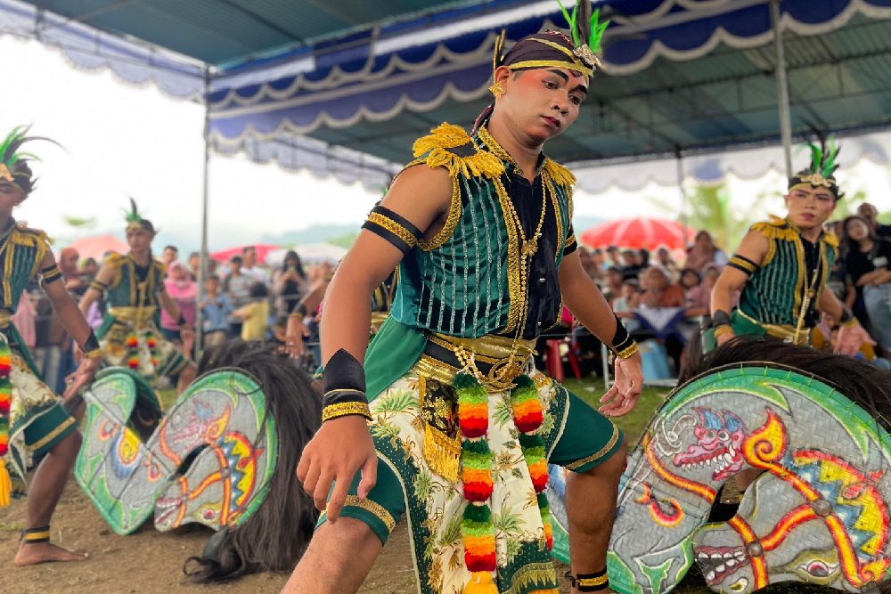 Festival Kesenian Relawan Prabowo Gibran Di Kulonprogo Dihadiri Ribuan ...